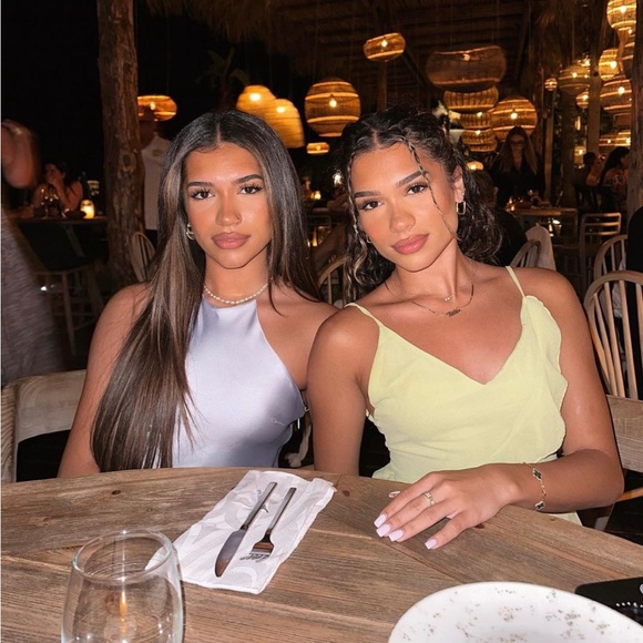 𝗡𝗪𝗧 𝗭𝗮𝗿𝗮 • Satin Dress With Spaghetti Straps - Picture 12 of 14